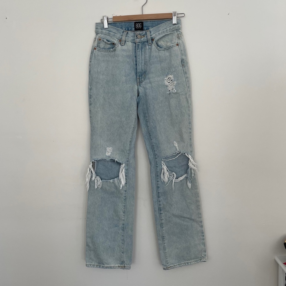BDG Straight Leg Ripped Jeans